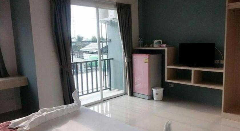 Kim Lung Airport Hotel Patong Exterior foto