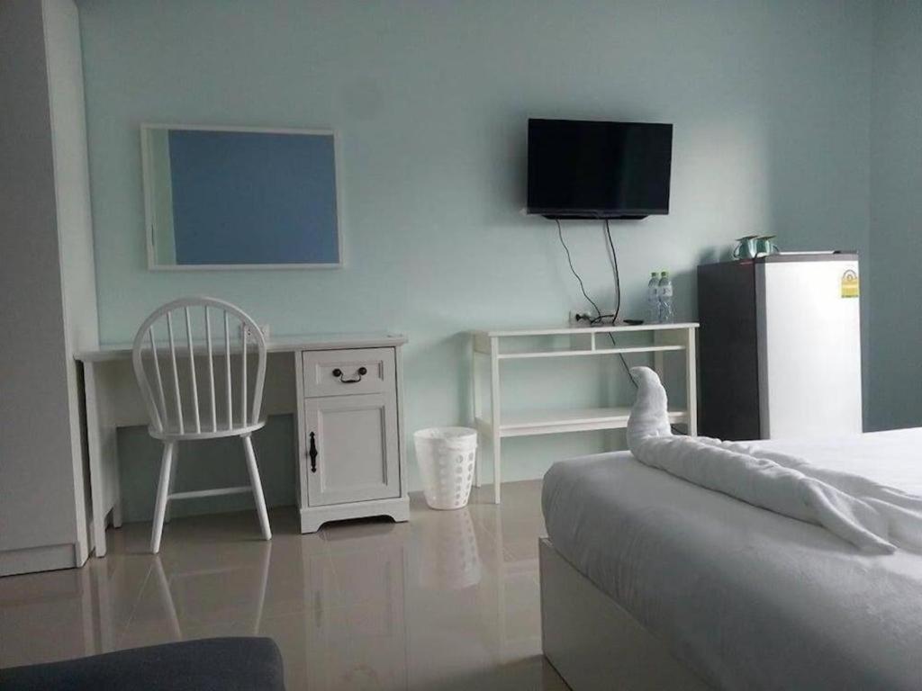 Kim Lung Airport Hotel Patong Exterior foto