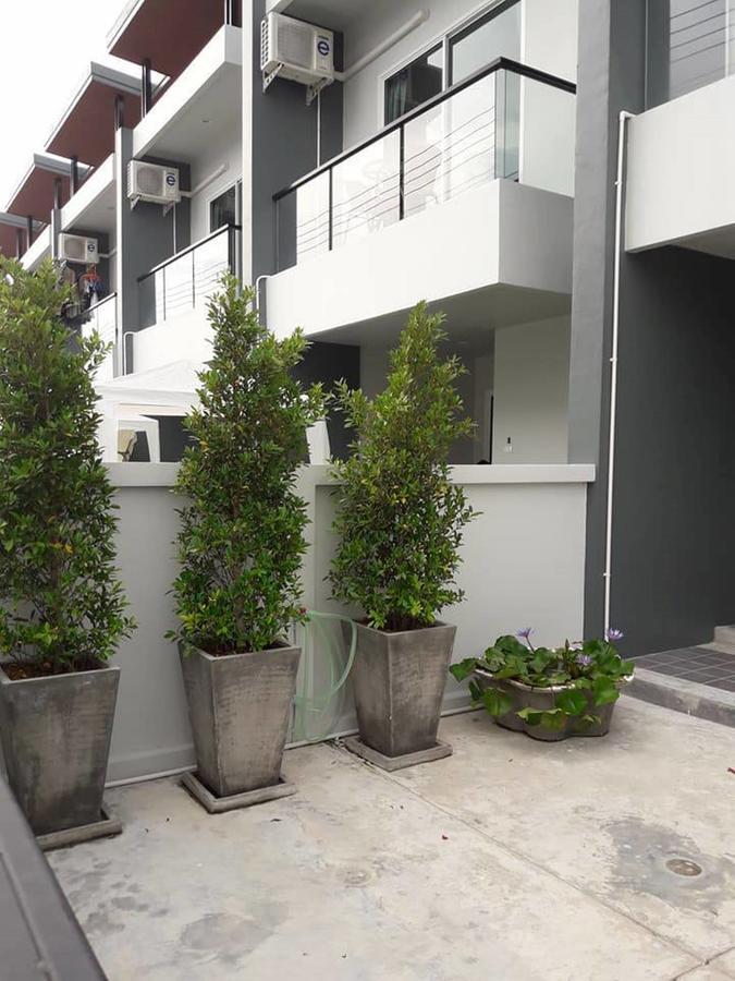 Kim Lung Airport Hotel Patong Exterior foto